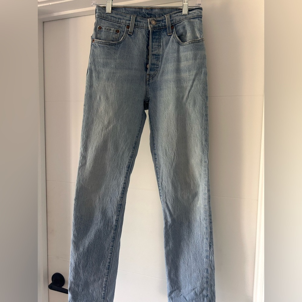 Levi's Light Blue Straight Leg 501 Jeans- 25